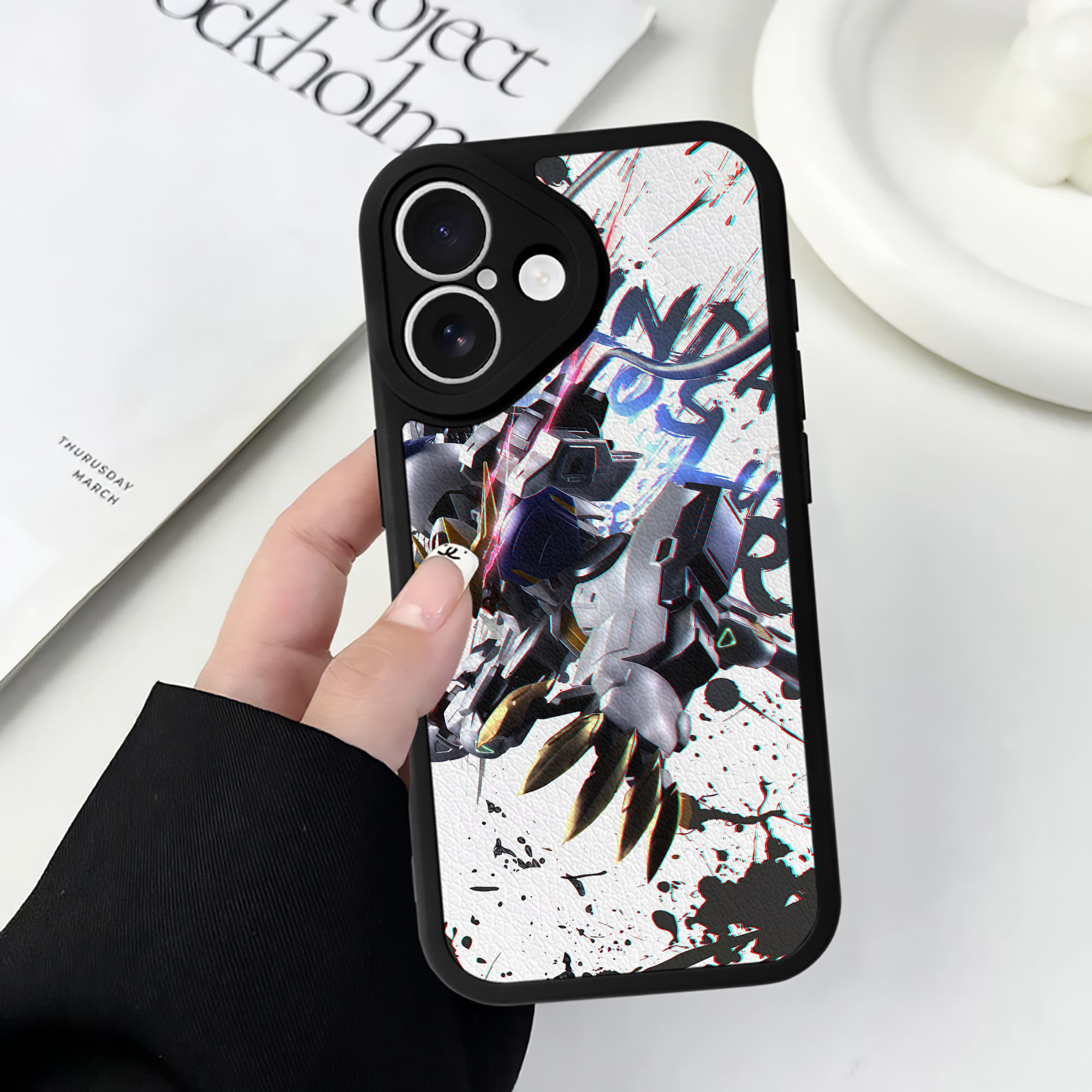 （画像用） 機動戦士ガンダム Mobile Suit Gundam 【iPhone 16シリーズ対応】シリコンスマホケース（レザー調） 材質：シリコン